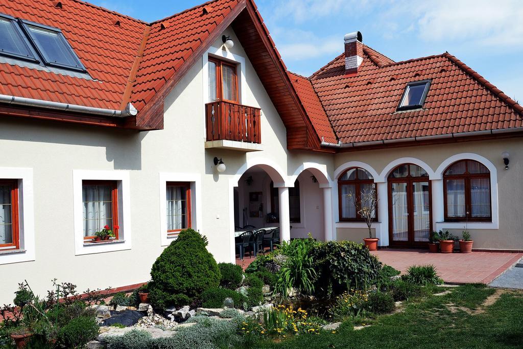 Ferienwohnung Vamosi Vendeghaz Nemesvámos Exterior foto